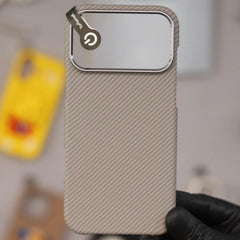 Capa de Carbono Premium Tadamall para iPhone 17 Pro – Cinza | Textura de Alta Aderência, Design Ultra-Slim Elegante e Proteção Contra Impactos
