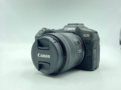 Câmera Mirrorless Full-Frame Canon EOS R8 com Lente RF 24-50mm f/4.5-6.3 IS STM