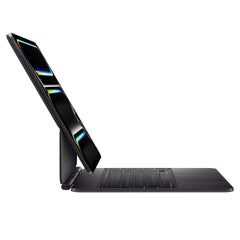 Capa Teclado Apple Magic Keyboard para iPad Pro 13" (M5) Teclado Retroiluminado com Trackpad em Alumínio e Conector Smart Connector
