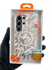 Capa Moobifi Phone Shield MagSafe com Estampa Artística Cavalo / Dragão para Smartphone Samsung Galaxy S26 Ultra (LHA51)