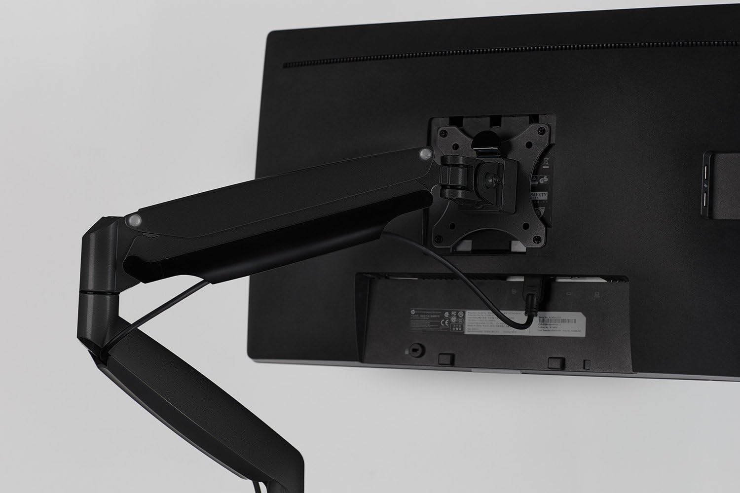 Suporte de Mesa Articulado com Braço para Monitor 17" a 30" (Preto) | Ajuste de Altura e Inclinação, Sistema de Gestão de Cabos Integrado, Fixação por Grampo/Furo e Compatibilidade VESA
