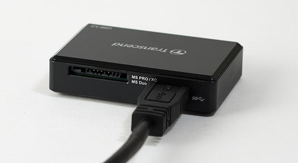 Transcend USB 3.0 Super Speed Multi-Card Reader para Cartões SD/SDHC/SDXC/MS/CF (TS-RDF8K) - Preto